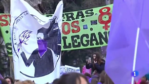 CO - Jornada histórica para reivindicar la igualdad efectiva (Telediario, RTVE, 08-03-2018).mov