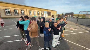 Le harcèlement ça sert à rien sauf à faire du mal aux gens.mp4