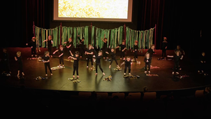 dans_l'herbe_-_spectacle_2025_de_l'école_maternelle_les_varennes (1080p).mp4