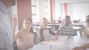 Filles et Mathématiques Une équation à plusieurs inconnues.mp4