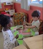 A la maternelle, je joue, j'apprends (Ecole française internationale de Kampala en ZAAO)