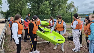 Préparation des bateaux.mp4