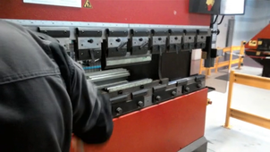 Presse plieuse HFT 50-20 -origines.mp4