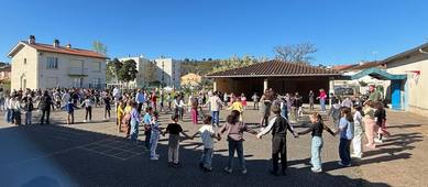 Film bilinguisme maternelle.mp4