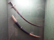 Sabre_d_Aboukir-musée Bertrand.mp4