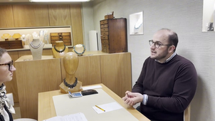 Suzanne, Amandine, Esther, Maelys et Chloé.MOV TERM STMG T10 TOURNOI MANAGEMENT ET GESTION