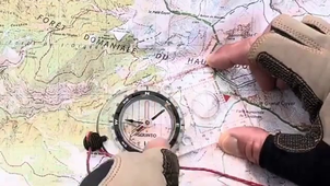 Prendre un azimut sur le terrain et le reporter sur la carte.mp4
