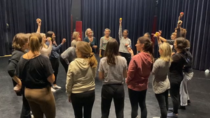 Manipulation : les BALLES (Arts du cirque).mp4