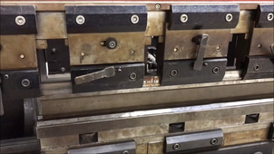 presse plieuse itps montage des outils.mp4