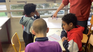 comprendre s'assurer que les enfants savent ce qu'on cherche vidéo lecture problème groupe en difficulté.MOV