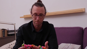 1CAVS/ 24-25 - Grand père