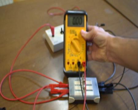 Montage électrique avec un voltmètre